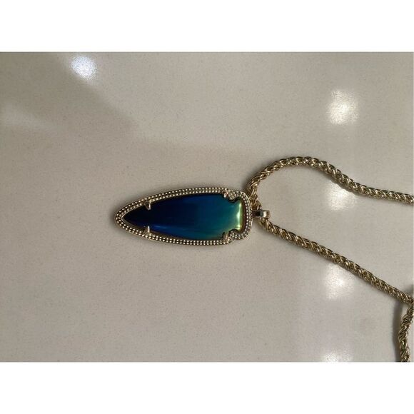 Kendra Scott Shaylee Pendant Arrow Gold Necklace Rare Vintage black iridescent - Picture 5 of 7